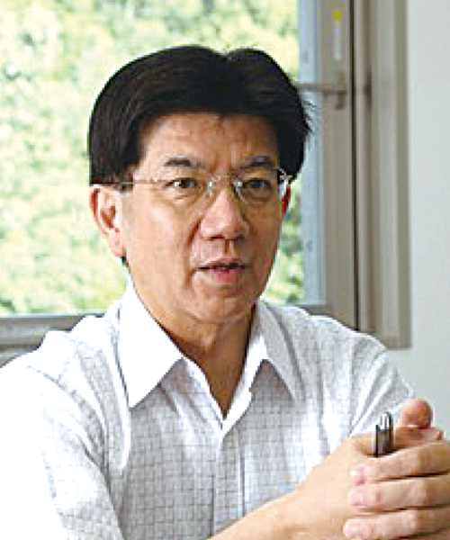 先端膜工学研究拠点 拠点長 松山秀人