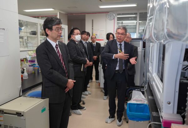 「地域中核・特色ある研究大学強化促進事業(J-PEAKS)」伴走チームによるサイトビジットが実施されました